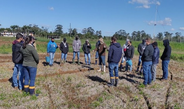 Treinamento em campo.jpg